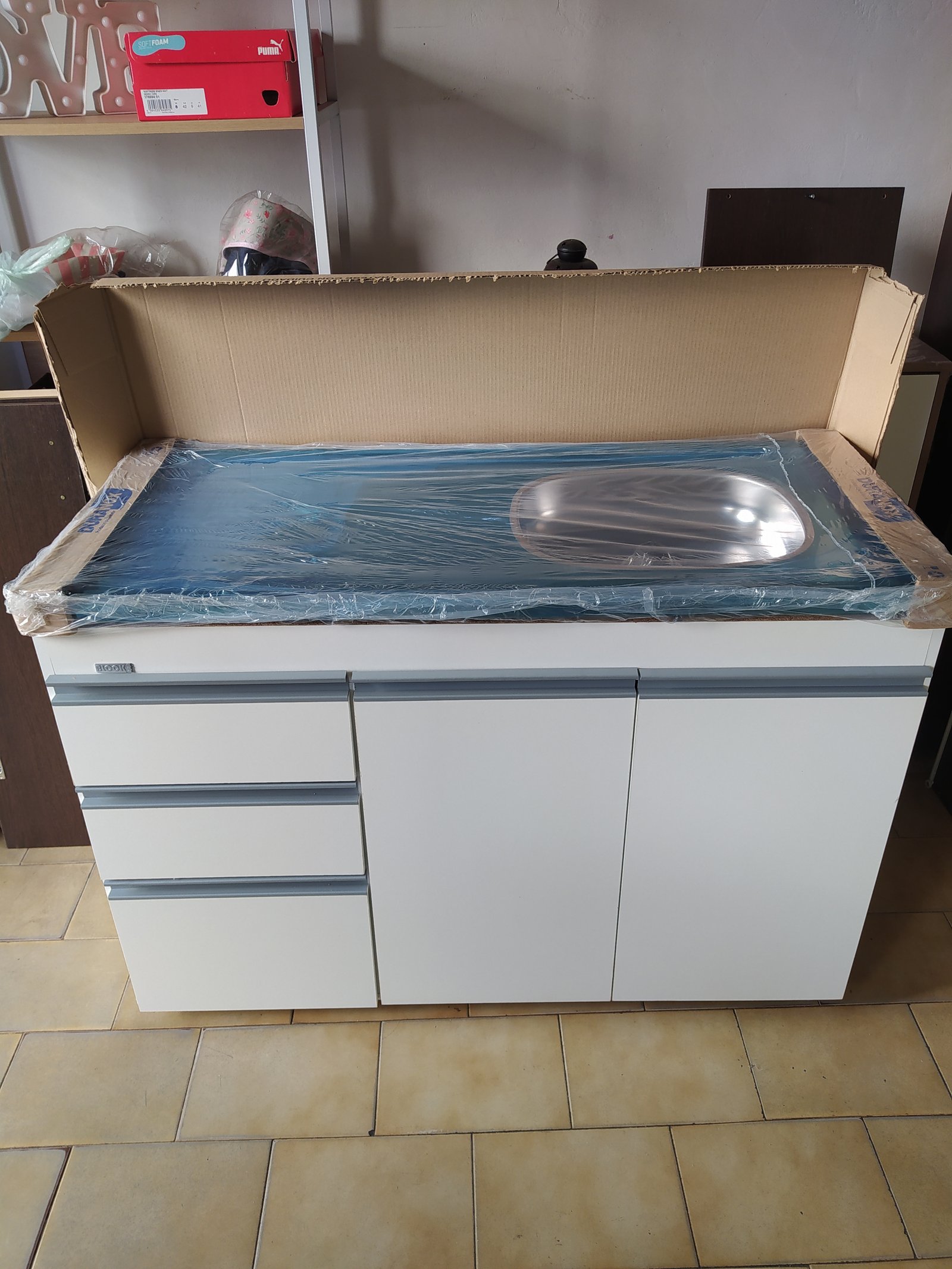 Bajo mesada con mesada de 1.40